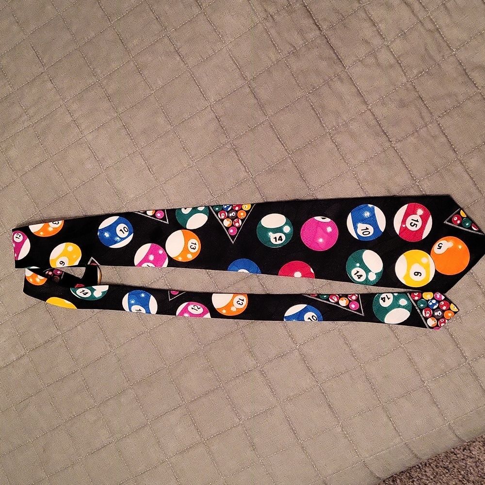 SALE--Vintage tie